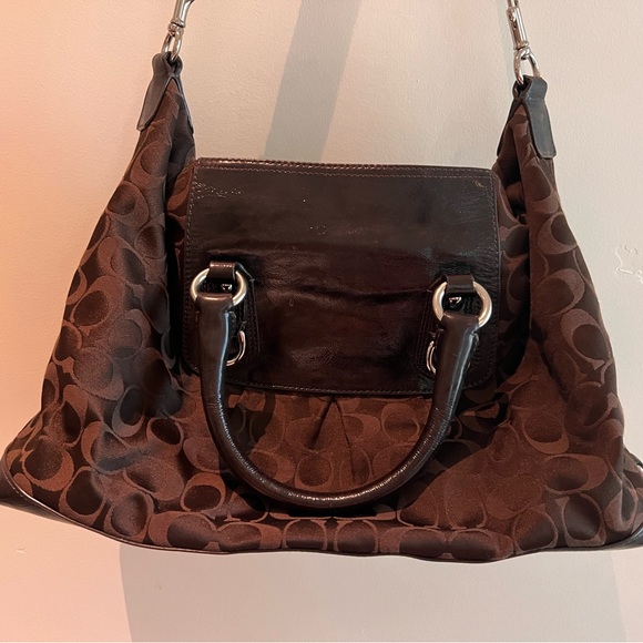 Coach Dark Brown Signature Shoulder Bag - Vintage 2000s - Picture 3 of 10